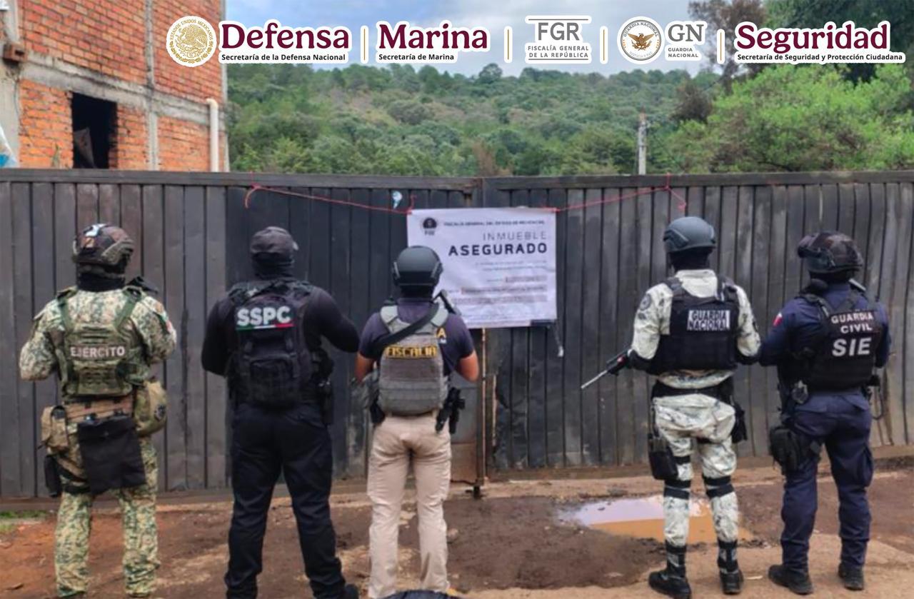 Detienen a dos hombres vinculados con la extorsión, en Michoacán